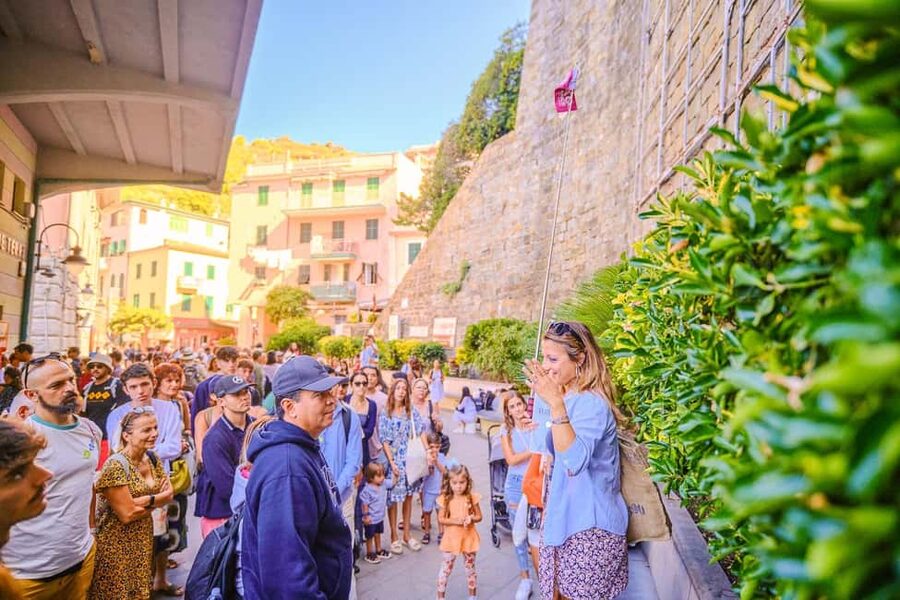 From Florence: Round Trip Transfer to Cinque Terre - Comfort on the bus and during the return