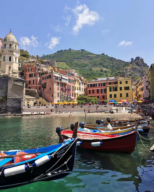 From Florence: Small-group to Cinque Terre and Pisa Day Tour - Manarola, the colorful opening scene