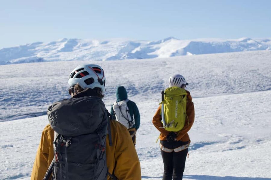 From Jökulsárlón: Vatnajökull Easy Level Glacier Hike - Who will enjoy this glacier hike?