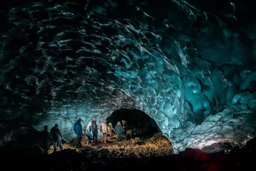 From Jökulsárlón: Vatnajökull Glacier Blue Ice Cave Tour - A three-hour schedule with some flexibility