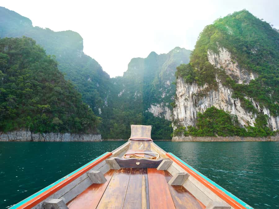 From Khao Lak/Khao Sok: Cheow Lan Lake and Emerald Pool Tour - What to pack for this particular day