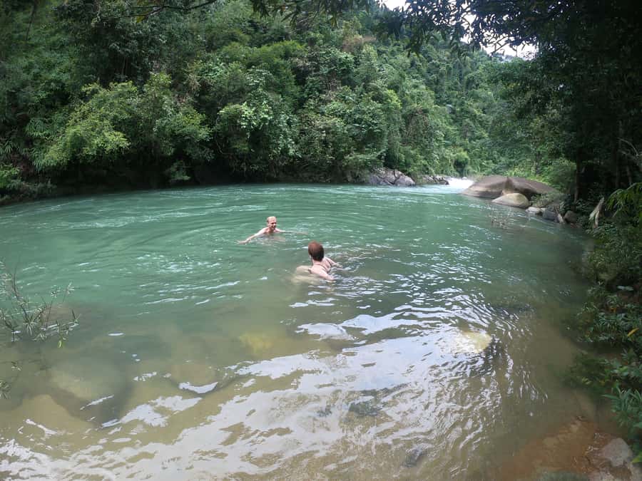 From Khao Lak: Khao Sok Jungle Hike & River Tour - Floating down the Sok River with a paddler