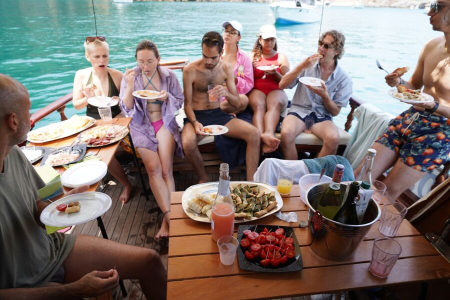 From La Spezia: Cinque Terre Boat Tour with Lunch and Wine - Swimming at Le Rosse, Monesteroli, and Il Canneto