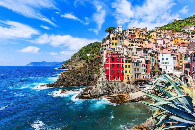 From La Spezia: Cinque Terre Small Group Tour with Limoncino - Monterosso: beach time and the limoncino stop