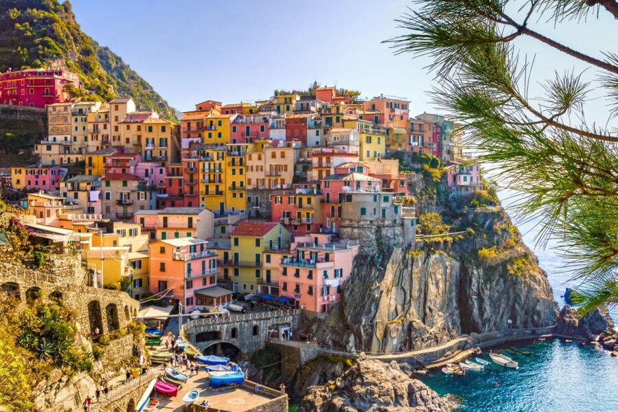 From La Spezia: Shore Excursion to Cinque Terre by Train - Manarola: postcard views with 70 minutes to explore