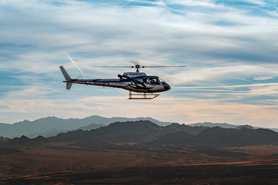 From Las Vegas: Grand Canyon West Rim Helicopter Tour - What the pilot adds to the experience