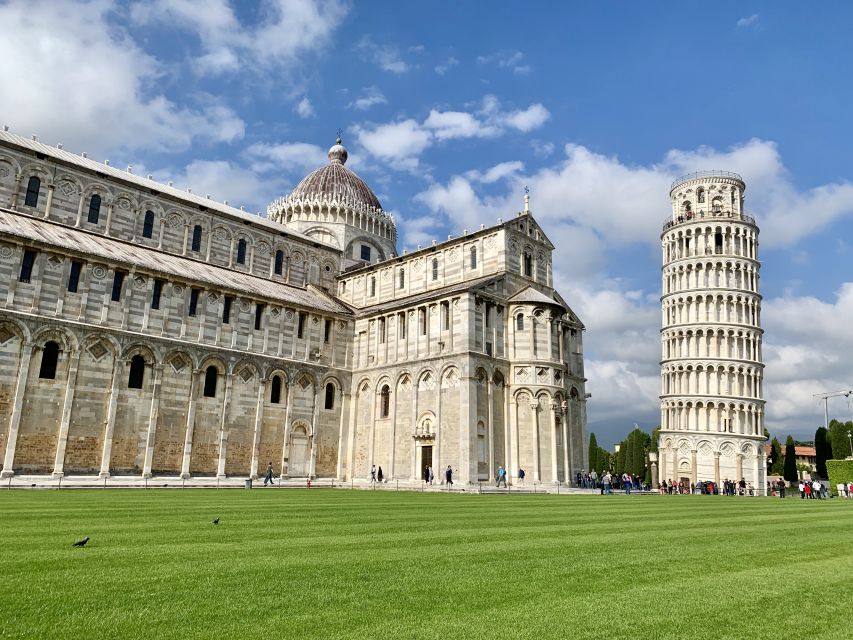 From Livorno: Day Trip to Pisa and Cinque Terre's Manarola - What to bring and how to prepare