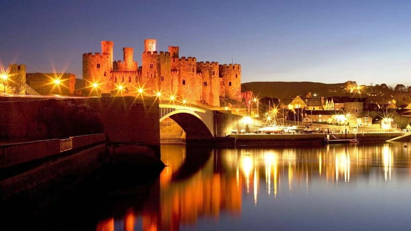 From Llandudno: Portmeirion, Snowdonia and Castles Tour - Conwy Castle, the tiny house, and the suspension bridge