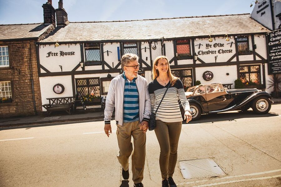 From Manchester: Derbyshire and Peak District Day Trip - From Manchester to open Peak District country