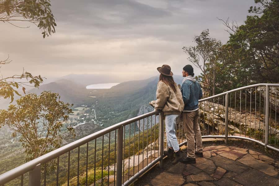 From Melbourne: Grampians National Park Small Group Tour - Halls Gap, lunch, and mountain-town time