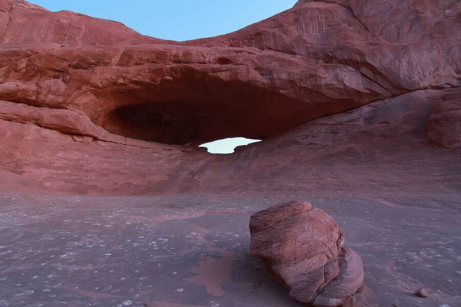From Moab: Arches National Park 4x4 Drive and Hiking Tour - The 4x4 ride reaches Arches’ quieter corners