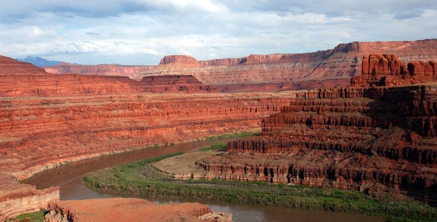 From Moab: Canyonlands 4x4 Drive and Colorado River Rafting - Canyonlands from the high country