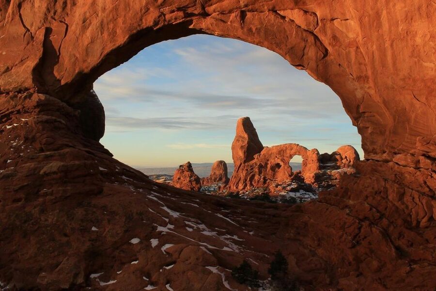 From Moab: Full-Day Canyonlands and Arches 4x4 Driving Tour - Arches beyond the standard scenic road