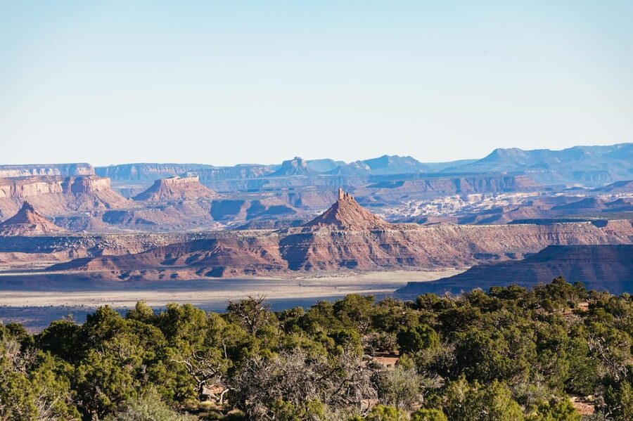From Moab: Sky District Canyonlands National Park 4x4 Tour - Fossil Point and Musselman Arch photo stops