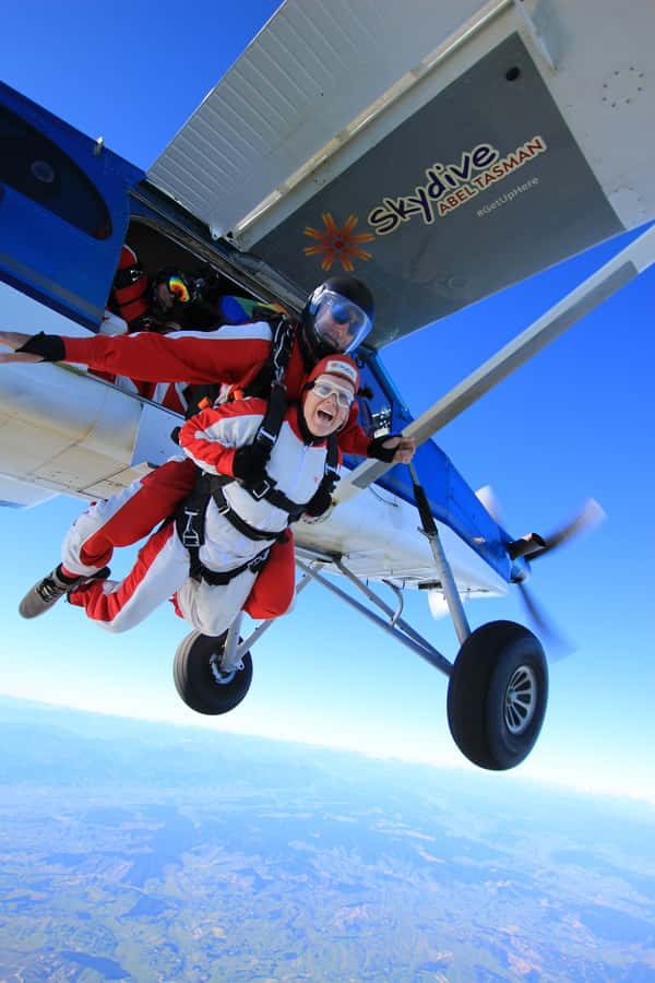 From Motueka: Abel Tasman Tandem Skydive Experience - The 15 to 20 minute scenic flight