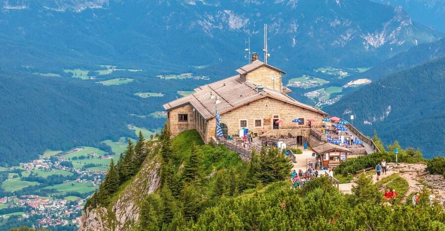 From Munich: Berchtesgaden Foothills and Obersalzberg - Reaching the Kehlsteinhaus by bus and elevator