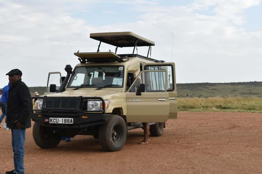 From Nairobi: 3 - Days Maasai Mara Group Safari by 4WD - What lunch and the first afternoon feel like