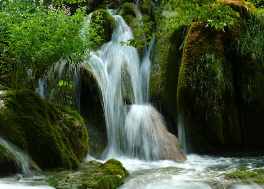 From Omiš: Krka Waterfalls and Trogir Group Tour - The early collection from Omiš