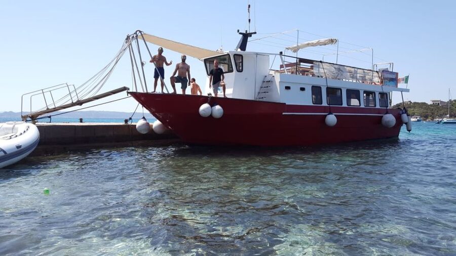 From Palau: La Maddalena Archipelago Boat Tour with Pasta - Who should book this archipelago cruise?