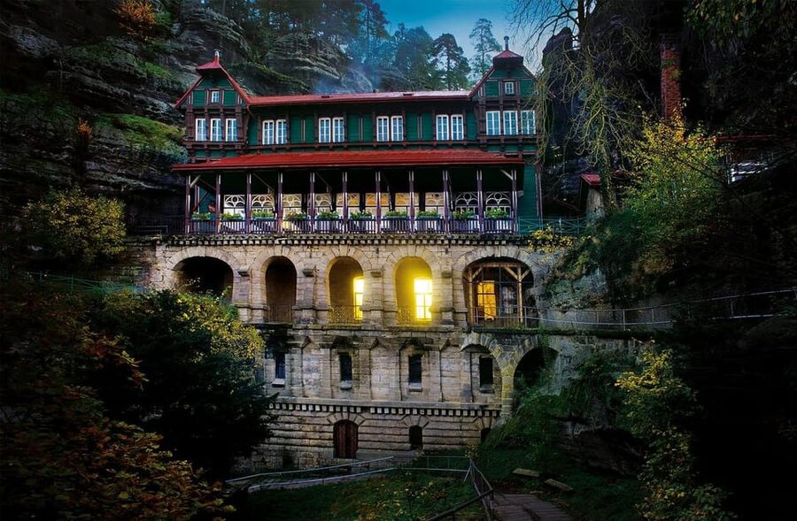 From Prague: Bohemian & Saxon Switzerland Iconic Day Trip - Why this cross-border day trip works so well