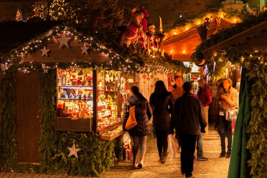 From Prague: Dresden Xmas Market & Saxon Switzerland Tour - Lunch near the river