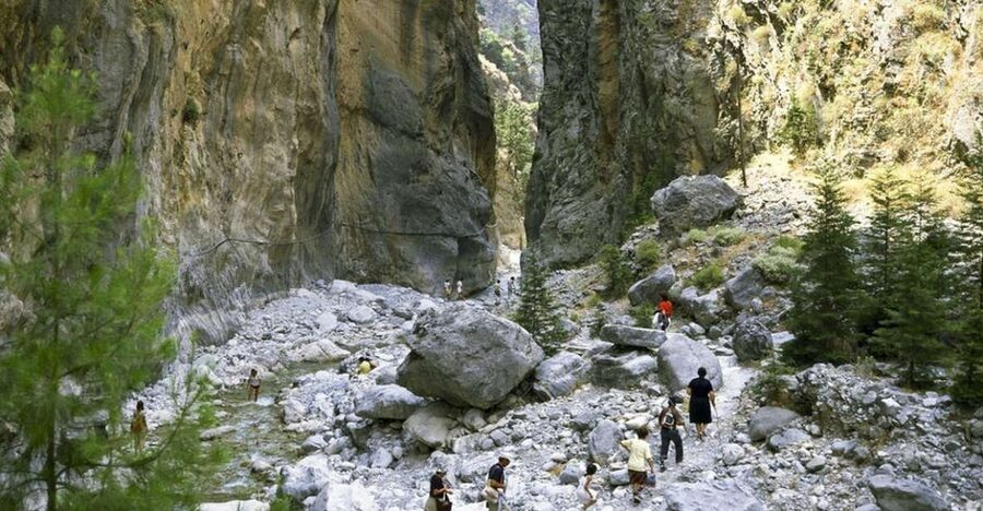 From Rethymno: Samaria Gorge Full-Day Trek, Pickup & Guide - The long middle section over rock and river