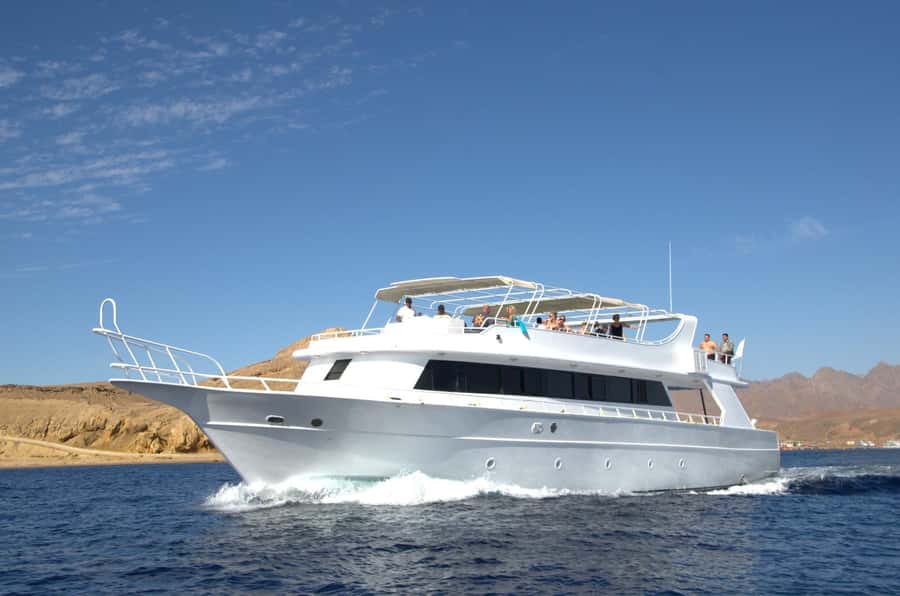 From Sharm: Ras Mohammed Cruise with Island Visit and Lunch - Ras Mohammed’s reefs and the two swim stops