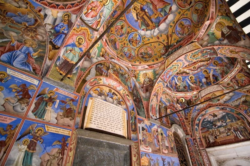 From Sofia: 7 Rila Lakes and Rila Monastery Extended Trip - The best season and the biggest risks