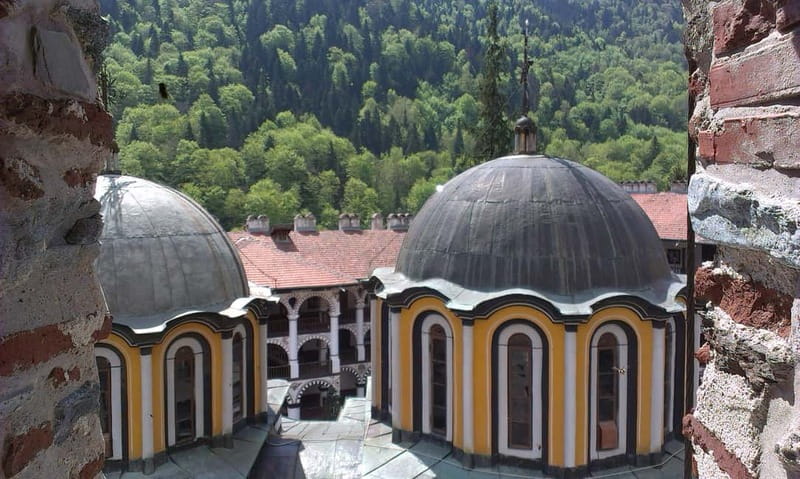 From Sofia: Rila Monastery UNESCO Site & Outdoor Mineral Spa - Meeting in central Sofia near Ancient Serdika
