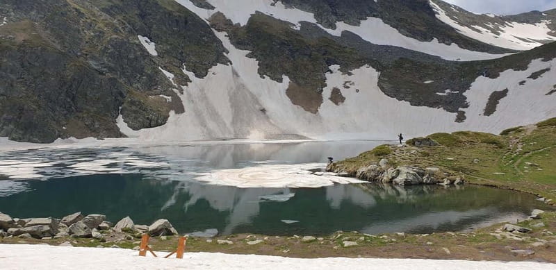 From Sofia: The Seven Rila Lakes Full-Day Hiking Tour - Food, water, and the warm hut