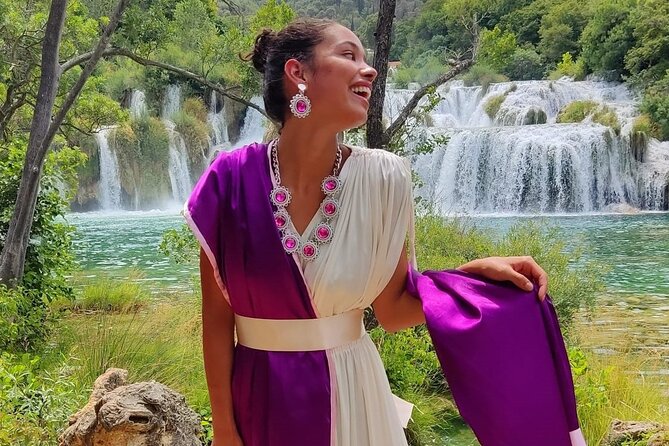 From Split: Krka Waterfalls Trip with Boat Cruise and Swimming - Large group strengths and weak spots