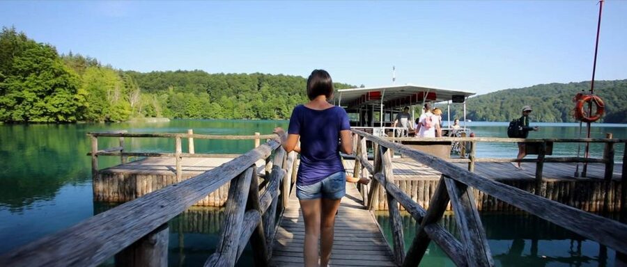 From Split: Plitvice Lakes Full-Day Trip - Four hours among the lower and upper lakes
