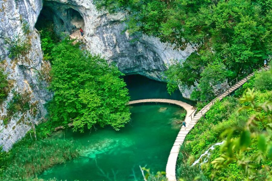From Split: Plitvice Lakes Guided Tour with Entry Tickets - What the timing really means