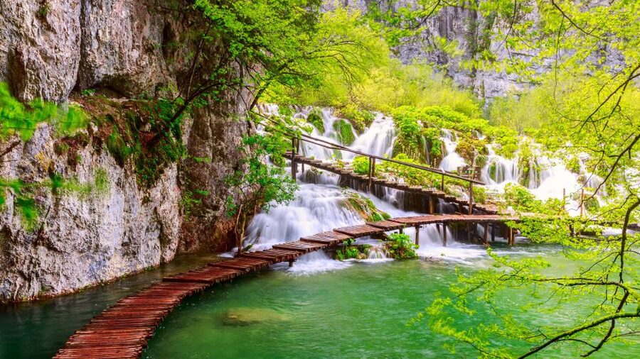 From Split: Transfer to Zagreb with Stop at Plitvice Lakes - Why this Split to Zagreb route makes sense