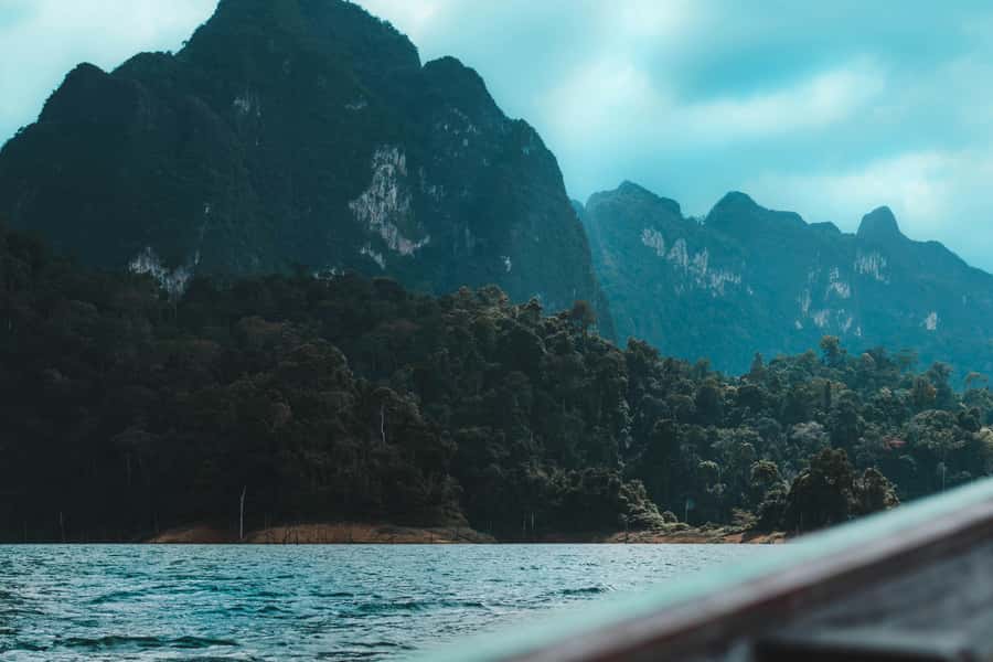 From Surat Thani : Khao Sok Private Boat Tour - What the $160 group price really covers