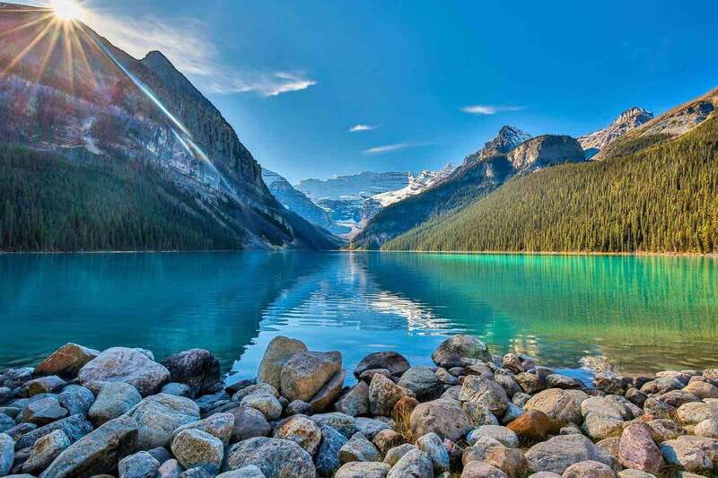 From Vancouver:4-Day Columbia Icefield & Banff National Park - Day One: Kelowna Wine Country and the Road to Revelstoke