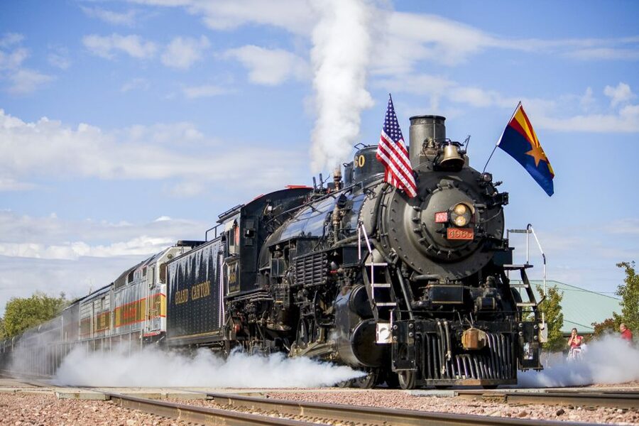 From Williams: Grand Canyon Railway Round-Trip Train Ticket - Key points to know before you book
