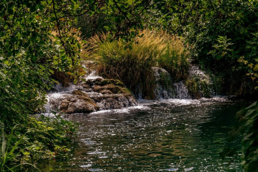 From Zadar: Krka National Park and Waterfalls Day Trip - Skradin in the summer months