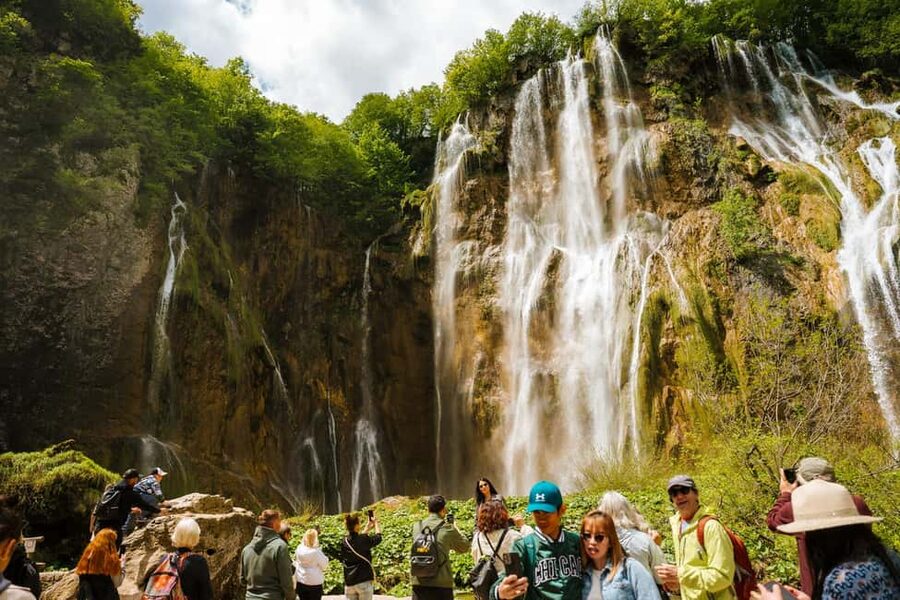 From Zagreb: Plitvice Lakes National Park Tour with Tickets - What the Long Return Ride Means