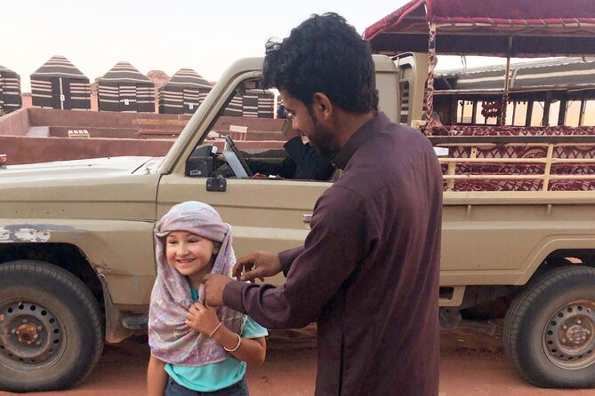 Full Day Jeep Tour & Traditional Lunch - Wadi Rum Desert Highlights - Khazali Canyon’s old carvings