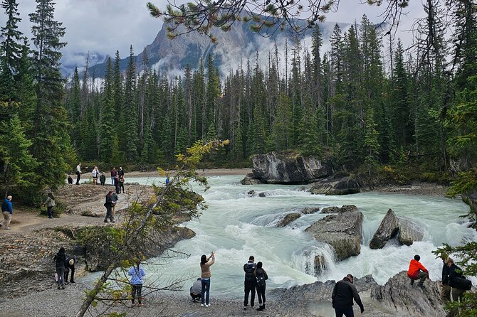 Full Day Private Tour Banff/Yoho Customized Sightseeing - Why this private Banff and Yoho day works