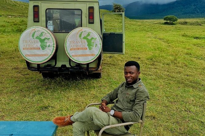 Full-Day Trip to Ngorongoro Crater from Arusha Town - Finding lions, elephants, and black rhinos