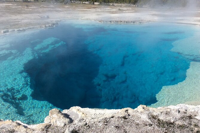 Full Day Yellowstone National Park Tour with lunch included - Summer lunch is simple, useful, and well timed