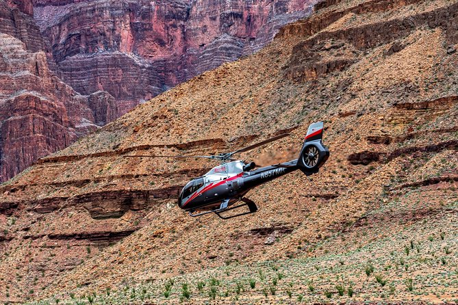 Grand Canyon Deluxe Helicopter Tour with Landing from Las Vegas - The pilot can shape the whole experience