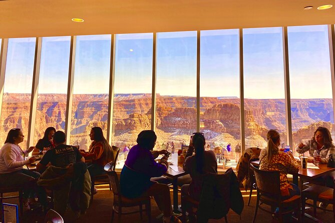 Grand Canyon + Hoover Dam View + WiFi (Skywalk/lunch options) - Eagle Point and the Skywalk decision