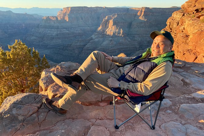 Grand Canyon + Hoover Dam View + WiFi (Skywalk/lunch options) - The Hoover Dam stop is brief but worthwhile