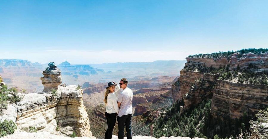 Grand Canyon National Park: 2-Hour Small-Group Hummer Tour - The guides are the heart of the experience