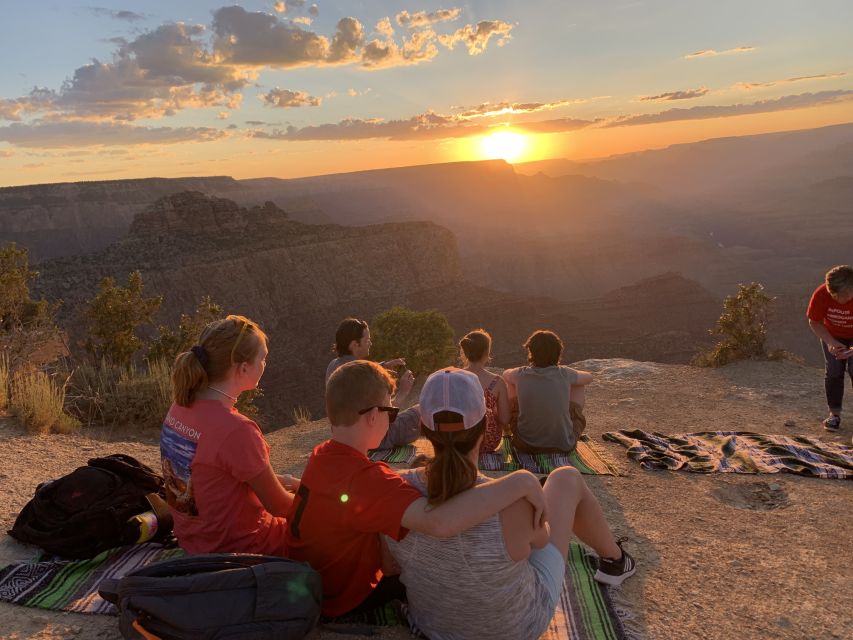 Grand Canyon National Park: Guided Sunset Hummer Tour - Why sunset is the right time for a Grand Canyon tour