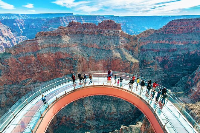 Grand Canyon West, Hoover Dam Stop and Optional Lunch and Skywalk - What the guides add to the day