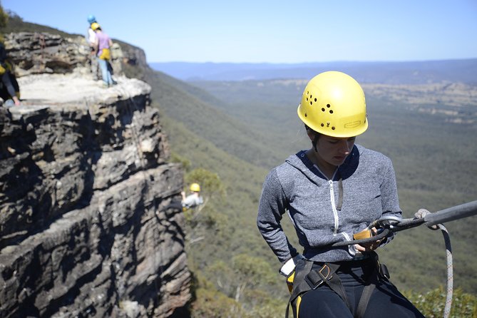 Half-Day Abseiling Adventure in Blue Mountains National Park - The guide makes the difference